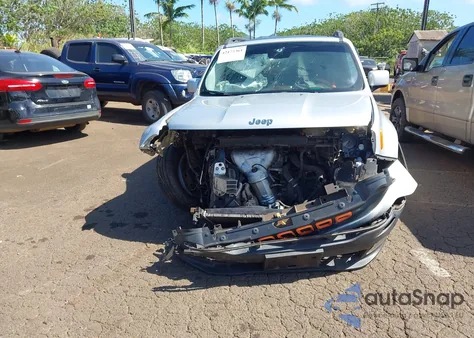 2016 Jeep Renegade Latitude из США, поврежденный, VIN ZACCJABT8GPE09231